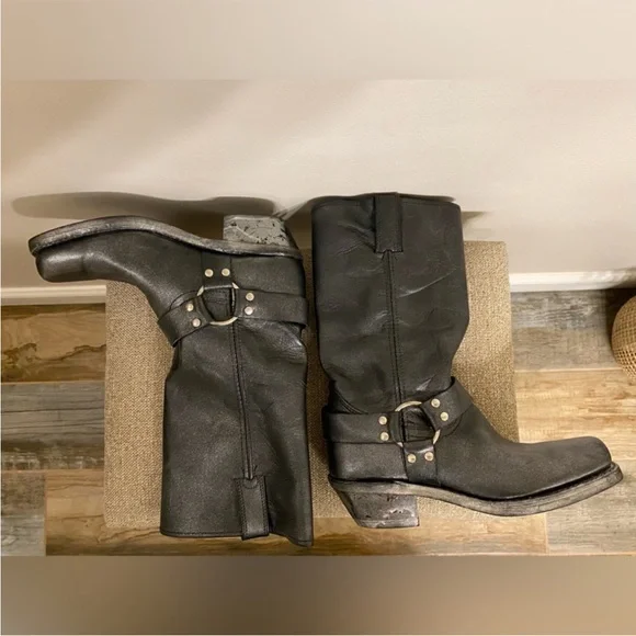 $495 Frye Harness Black Biker Square Toe Metallic Glitter Cowboy Boots - Picture 12 of 16